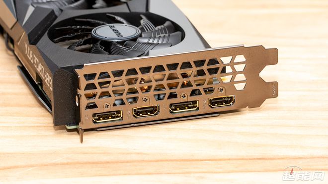 NVIDIA GT405 显卡：低端市场入门级的经济型选择，性能表现如何？  第3张