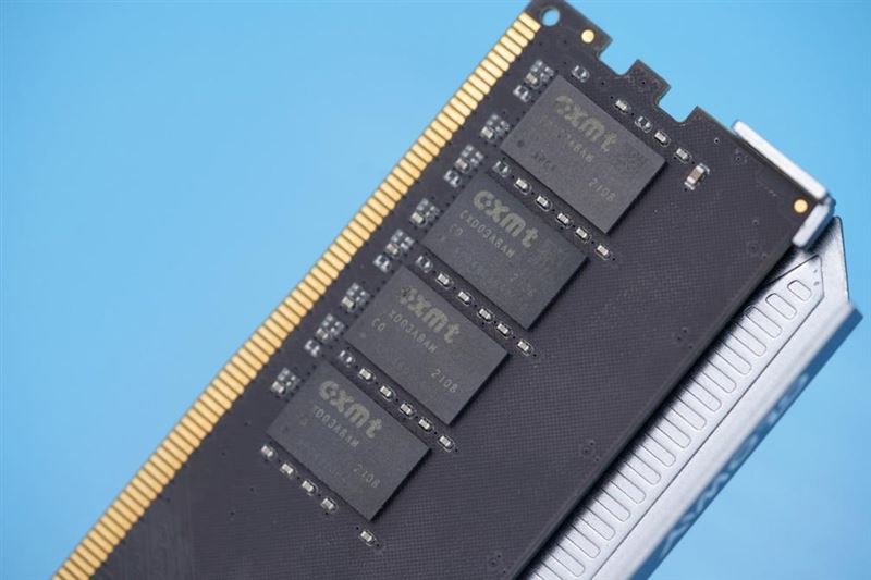 镁光DDR4内存探秘：2400MHz超频技术揭秘