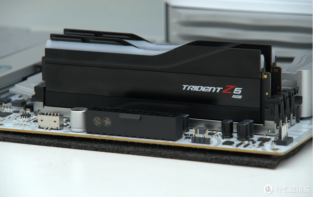 升级电脑 DDR5 内存，提升性能，重获新生  第6张