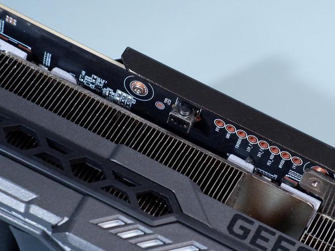 GTX 1080：性能狂潮，散热如行云流水  第7张