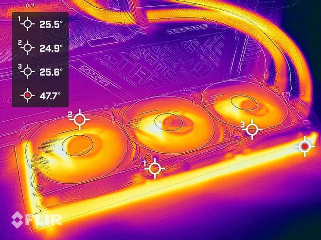 NVIDIA GTX 1070水冷显卡：性能狂潮，散热如虎，科技魅力惊人  第10张