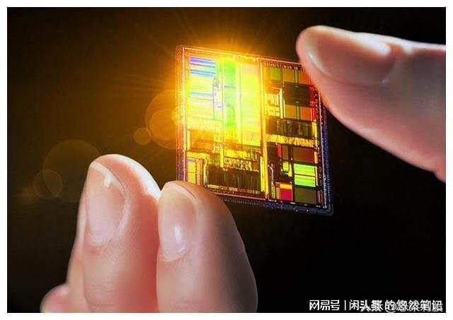 紫光国芯 DDR4 内存条深度评测：性能卓越，散热出色  第4张
