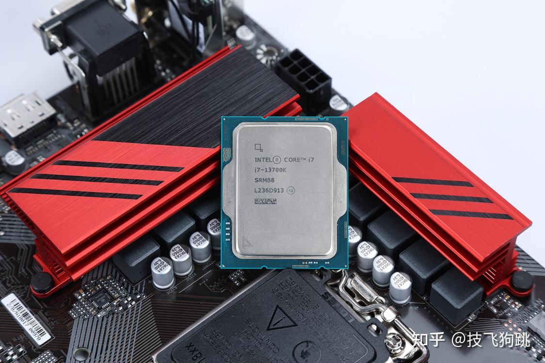 技嘉 DDR3 主板与英特尔酷睿 i7 处理器：稳定与速度的完美结合