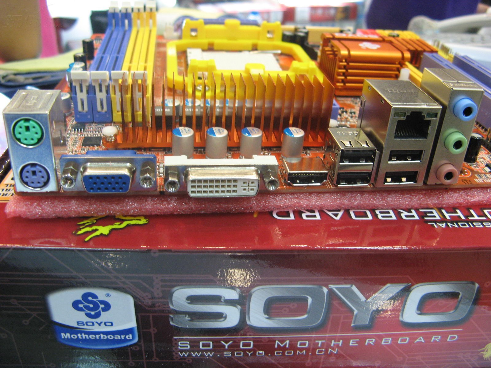 DDR2 内存与英特尔主板：电脑性能提升的黄金组合  第6张