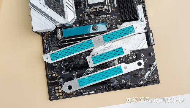 DDR3 与 DDR5 大比拼：游戏发烧友的艰难选择与深度探讨  第5张