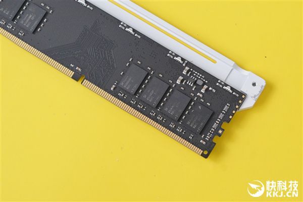 DDR5 内存技术：传输速度、存储容量与能耗效率的显著提升  第3张