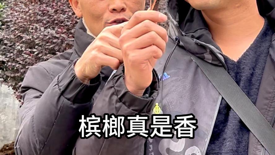 惊！小伙8年狂嚼40万槟榔，从瓜子脸变方块脸，网友：堪比开特效  第12张