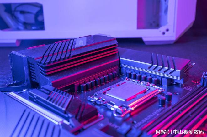 DDR4 与 DDR3 内存条性能差异解析：电竞爱好者的亲身体验分享  第6张