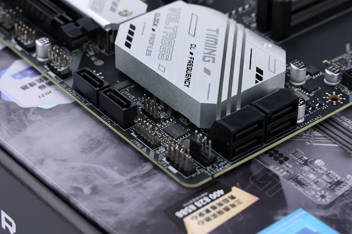 十铨DDR4内存超频技术揭秘：性能提升背后的秘密  第5张