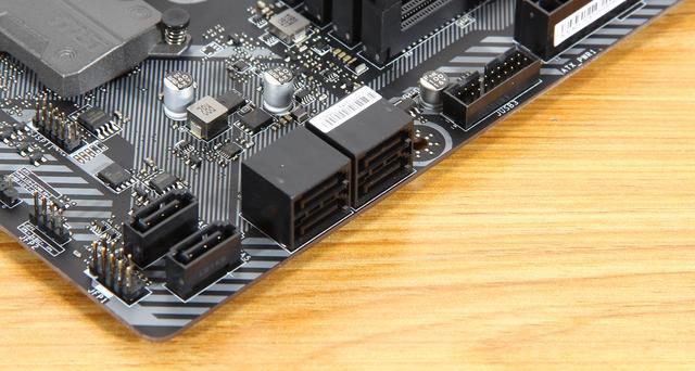 第六代英特尔酷睿 i5 处理器与 DDR4 内存条：个人设备的核心部件，提升电脑性能的关键  第1张