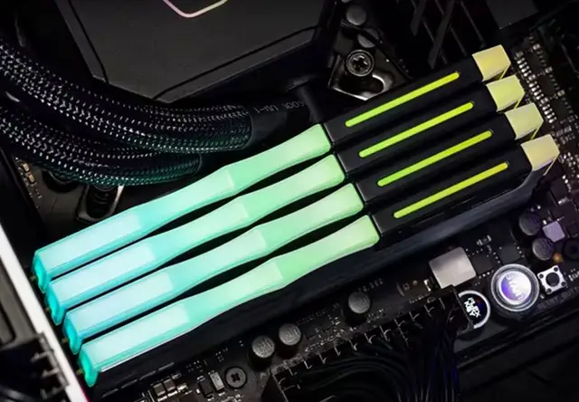 DDR5 内存携散热马甲：性能提升与散热并重的科技之美  第7张