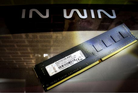 DDR4 2133 与 DDR3 1600 内存条混合使用：一场冒险与惊喜的体验