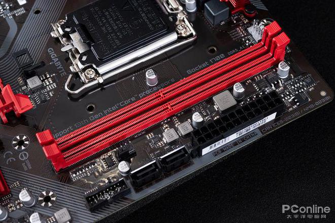 DDR4 与 DDR5 内存条外观设计对比：低调简约与大胆创新的碰撞  第4张