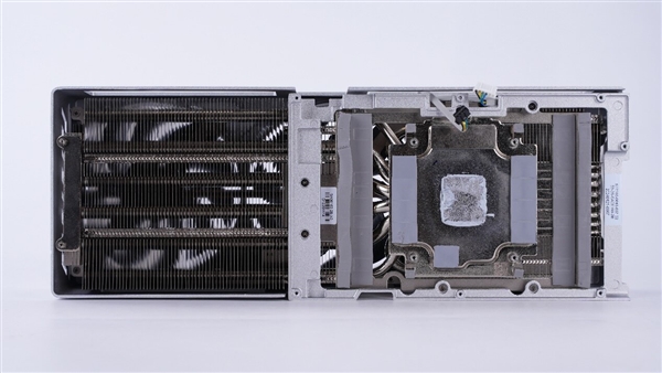 影驰 GeForce RTX 4070Ti SUPER 金属大师 Plus OC：卓越至强，散热超规格升级  第20张