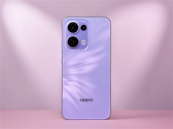 2024 年智能手机外观设计新标杆，OPPO Reno13 系列震撼登场