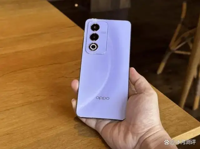 2024 年智能手机外观设计新标杆，OPPO Reno13 系列震撼登场  第9张