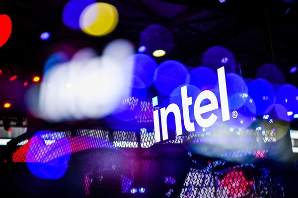 Intel 至强 6 处理器率先应用 MRDIMM 内存，性能大幅提升  第4张