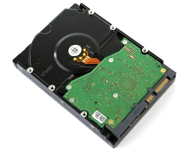 电子硬盘 SSD vs HDD：速度、容量、耐用性，哪个更胜一筹？  第2张