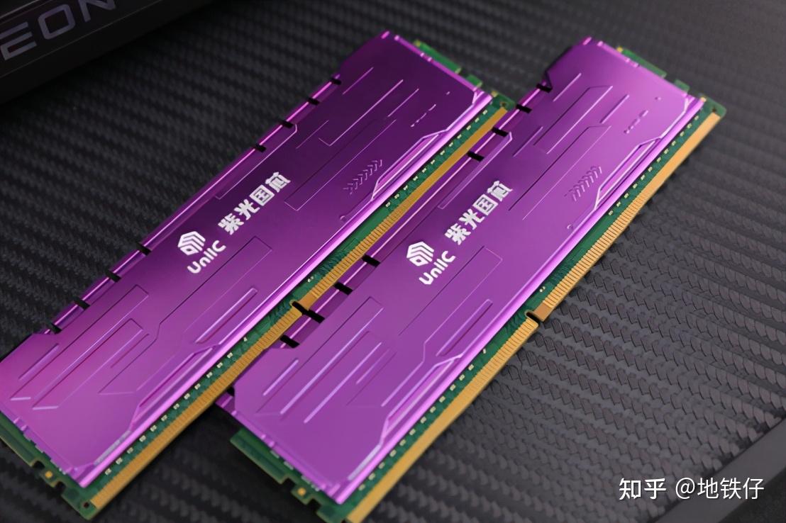 内存速度大揭秘：DDR4超频带来的惊喜  第1张