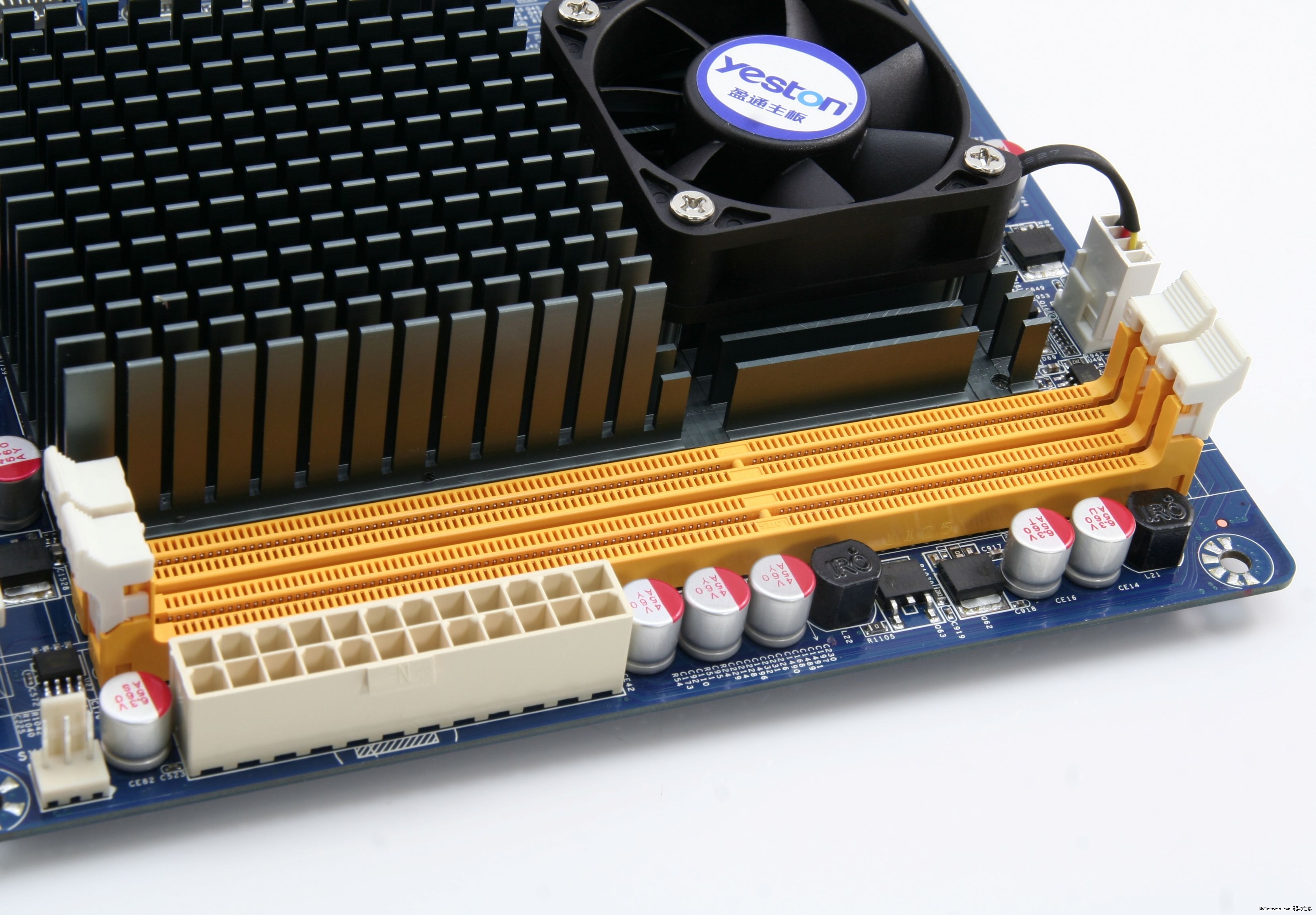DDR3 内存条与主板：电脑性能提升的关键要素  第5张