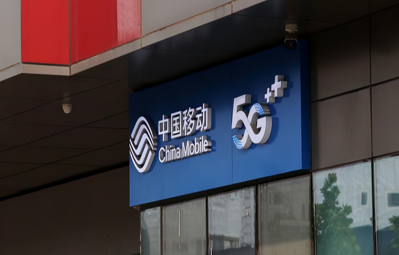 5G 手机维修门面图片：外观与设备展示，影响客源的关键因素  第6张