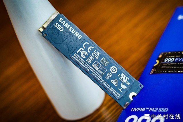 固态硬盘和普通硬盘的区别 SSD vs HDD：速度对比，谁更胜一筹？  第5张