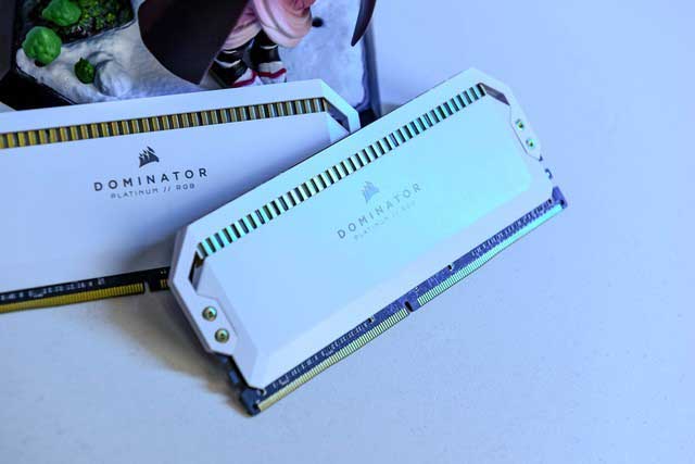 海盗船DDR4内存条揭秘：2400MHz速率探秘  第4张