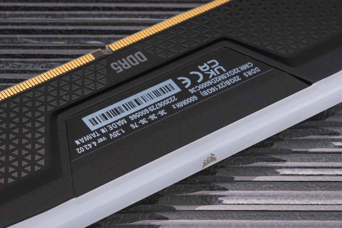 16GB DDR4内存价格揭秘：究竟谁家性价比最高？  第6张