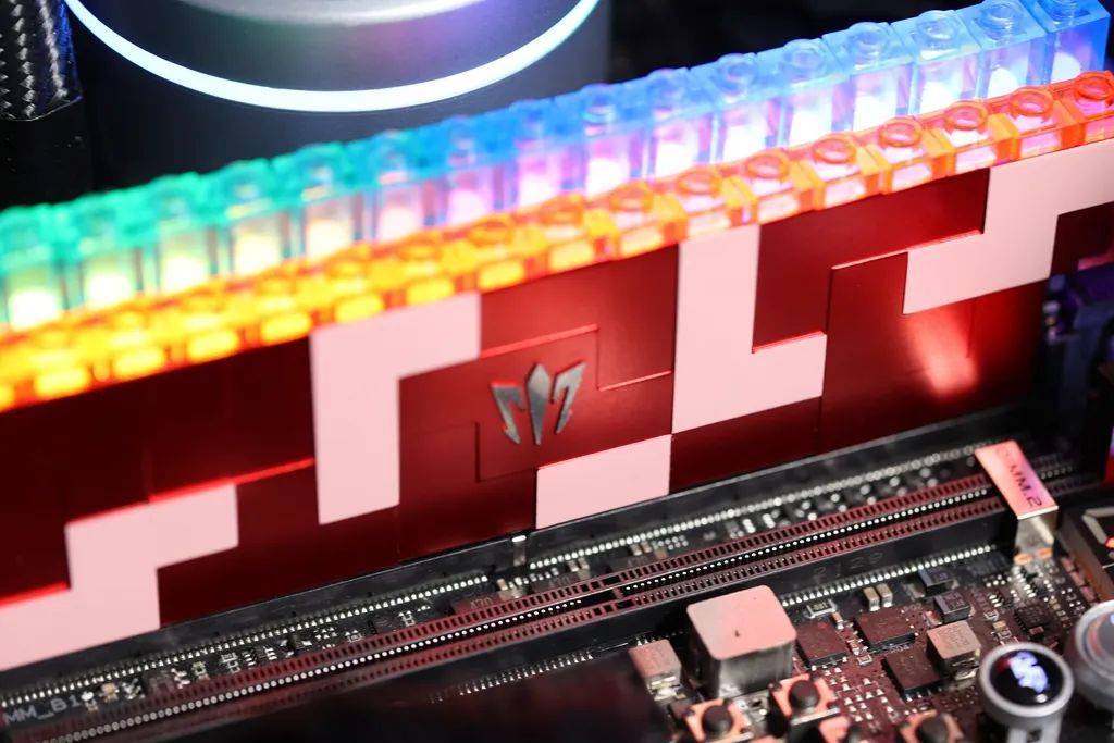 六通道 DDR4CPU：科技领域的璀璨巨星，让电脑性能飙升  第1张