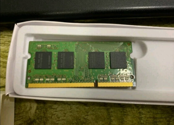 镁光DDR4 2400MHz 4GB内存：高性能与稳定品质，满足多任务需求  第2张