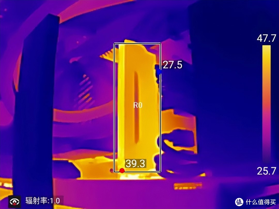 DDR5 内存是否有必要加装马甲？散热与性能的权衡  第6张