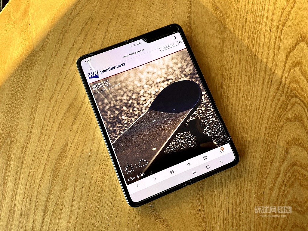 5G 折叠手机市场风起云涌，三星 Galaxy Fold 领衔实力派品牌  第4张