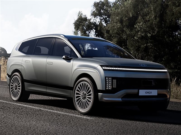 2025 年上市！现代 IONIQ 9 官图发布，纯电 SUV 造型竟与理想 MEGA 如此相似？  第5张