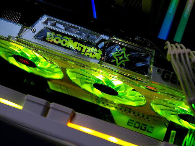 gtx960主机 GTX 960主机：黑金外衣神秘亮相，秒开体验惊艳无比  第5张