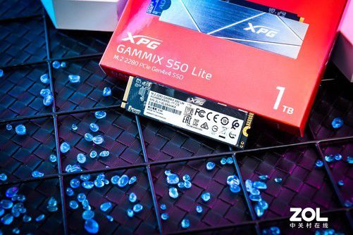 SSD硬盘接口大揭秘：SATA vs NVMe M.2，哪个才是你的真爱？  第7张