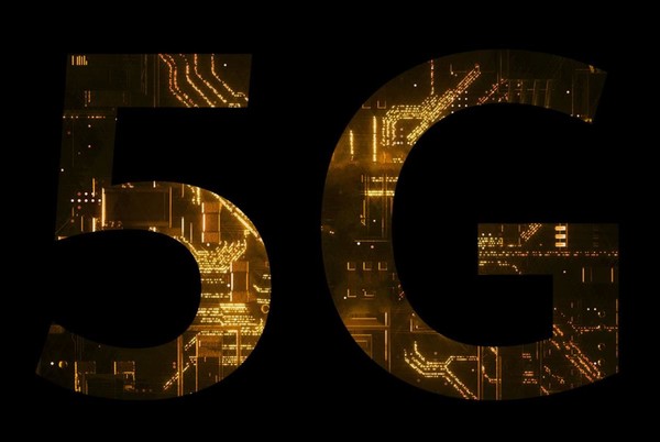5G 技术：高速传输与低延迟的变革，推动社会智慧化发展  第2张