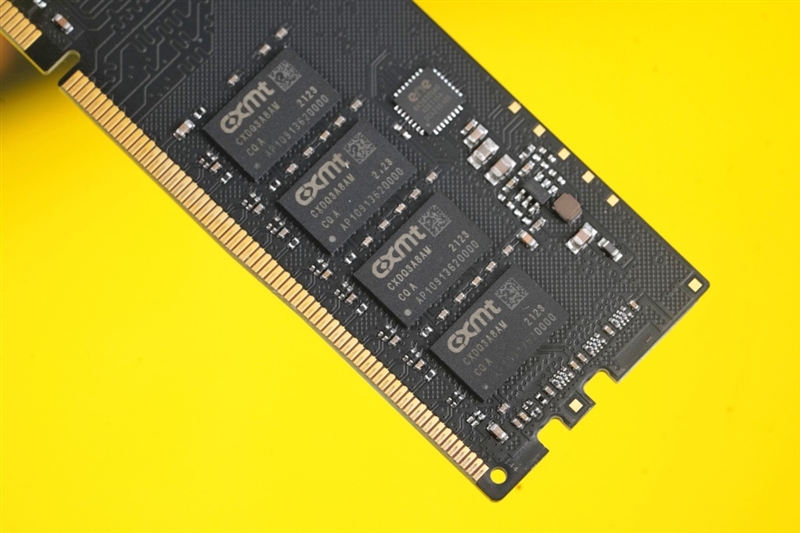 DDR4 内存：高压与低压之别，科技未来感的神秘面纱  第5张
