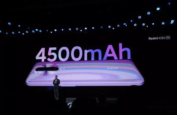 1350 元 5G 手机性价比惊人，5G 技术加持下的性能表现究竟如何？  第6张