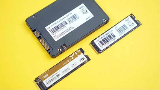 SSD固态硬盘接口揭秘：SATA VS NVMe，速度对比让你大开眼界  第3张