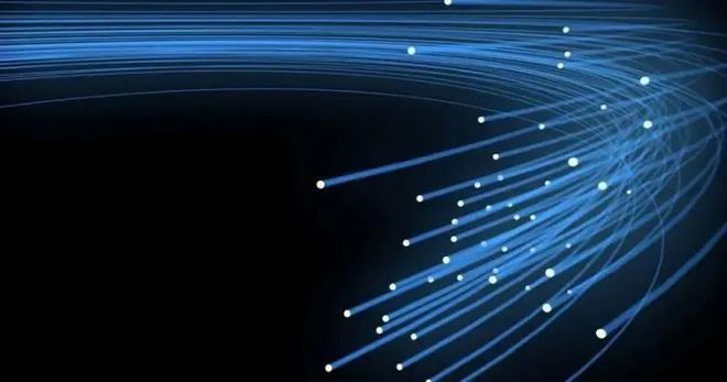 5G网络革新生活：超大带宽、低延迟、广泛应用的下一代移动通信技术  第3张