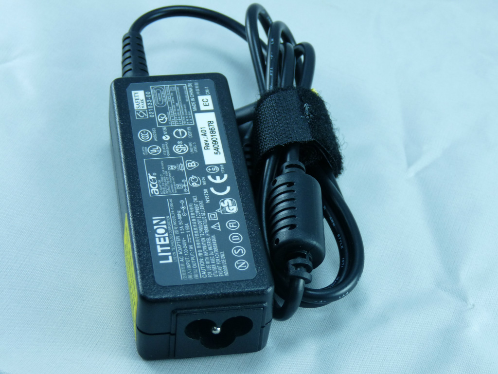 华硕9500GT显卡电源接口详解：类型、供电模式、装配指南与常见问题解答  第2张