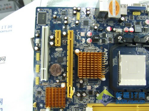 DDR3 内存工作频率：主板与内存模块的协同之谜  第3张