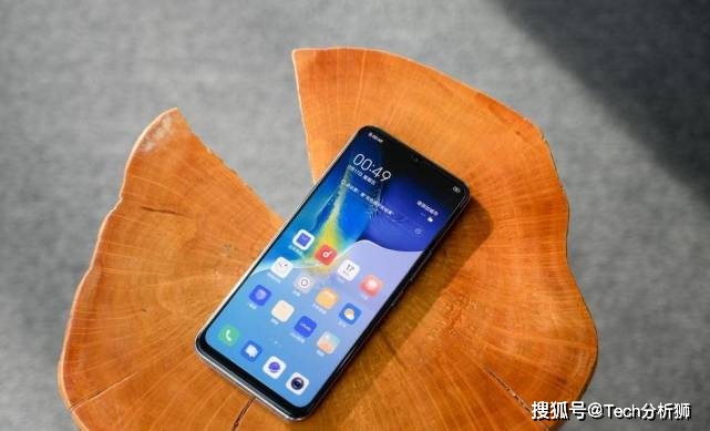 5G 手机：超高速网络连接，改变日常生活的无限潜能  第2张