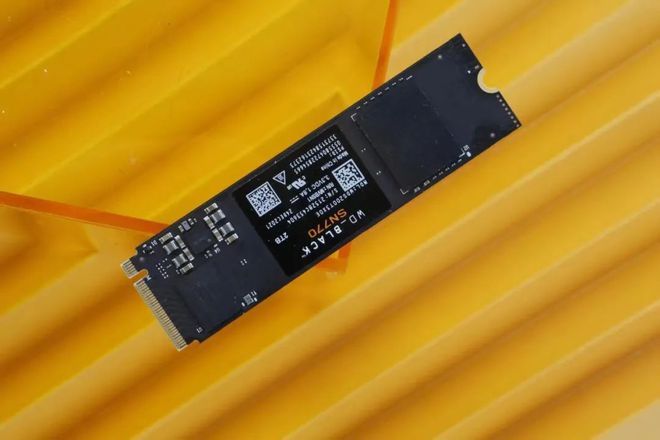 SSD VS HDD：速度对决，电脑体验焕然一新  第4张