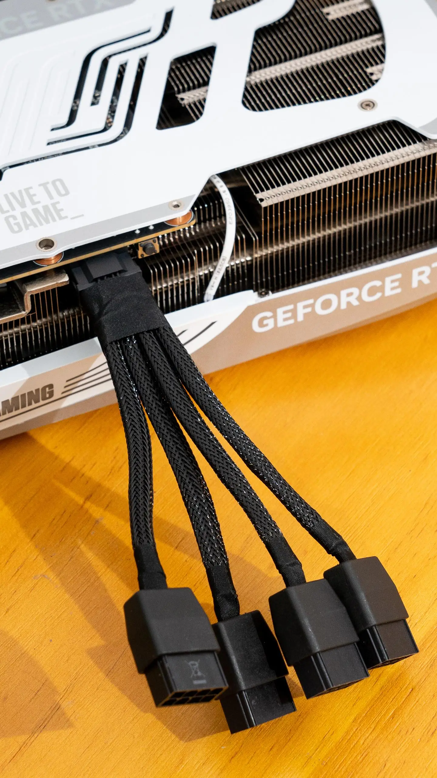 华硕高端 WS 系列主板与 DDR5 引领全新速度时代，为电脑注入强悍基因  第8张