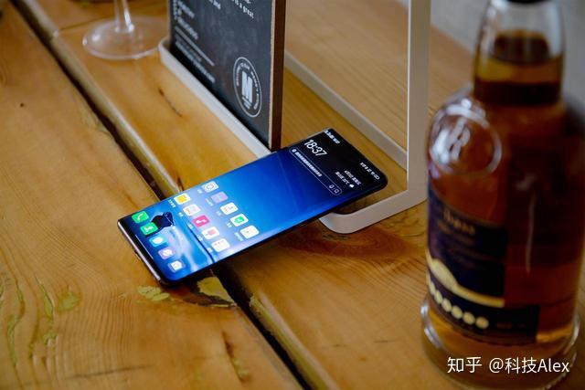 重庆 5G 手机普及：科技与传统的碰撞，速度的狂欢  第2张