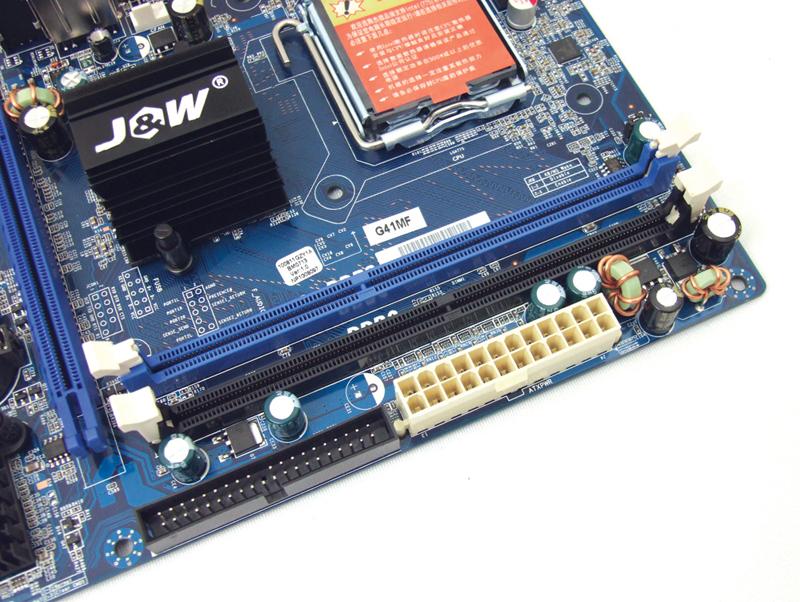 DDR3 内存条与 G41 主板：经典硬件的辉煌与落幕  第3张