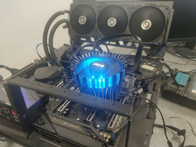 电竞玩家福利！酷睿i7+RTX2080 Ti，超强游戏配置大揭秘  第6张