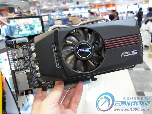 华硕GTX DDR5显卡解密：专家揭秘性能对比，究竟谁更强？  第6张