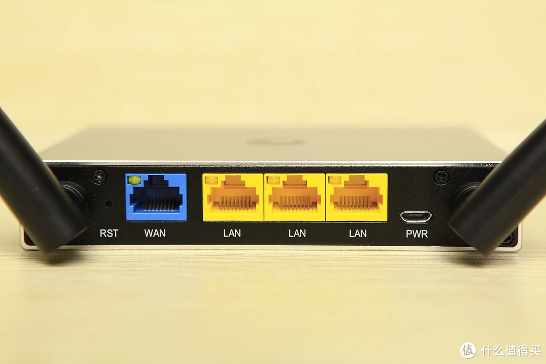 5G新时代大对决：路由器VS手机，速度与覆盖谁更胜一筹？  第3张